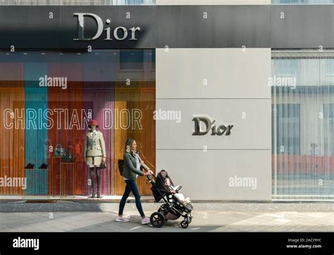 bilder von dior dusseldorf konigsallee|dior dusseldorf.